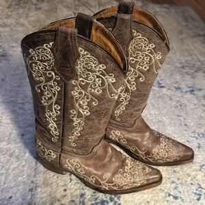 Corral Teens embroidered western‎ boots Sz 2 1/2